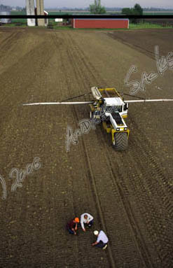 Fertilizer sprayer, MI